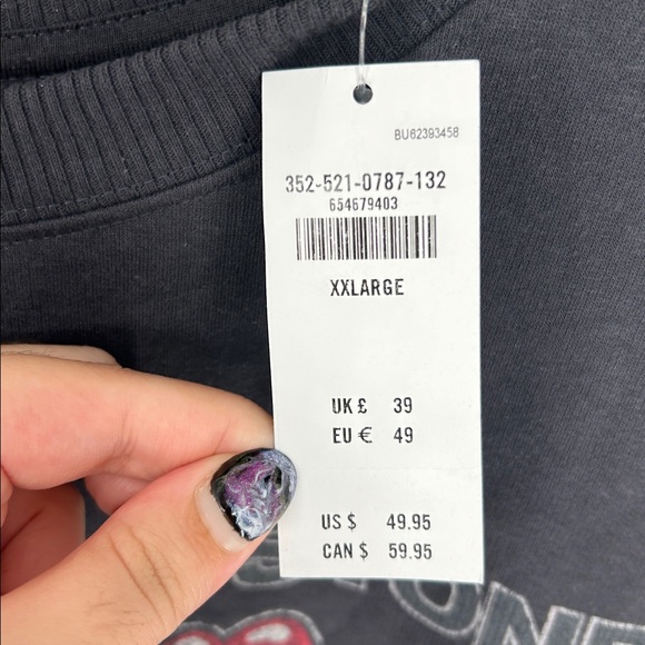 NWT Hollister The Rolling Stones Oversized Lips Graphic Pullover Band Sweatshirt - Picture 9 of 11